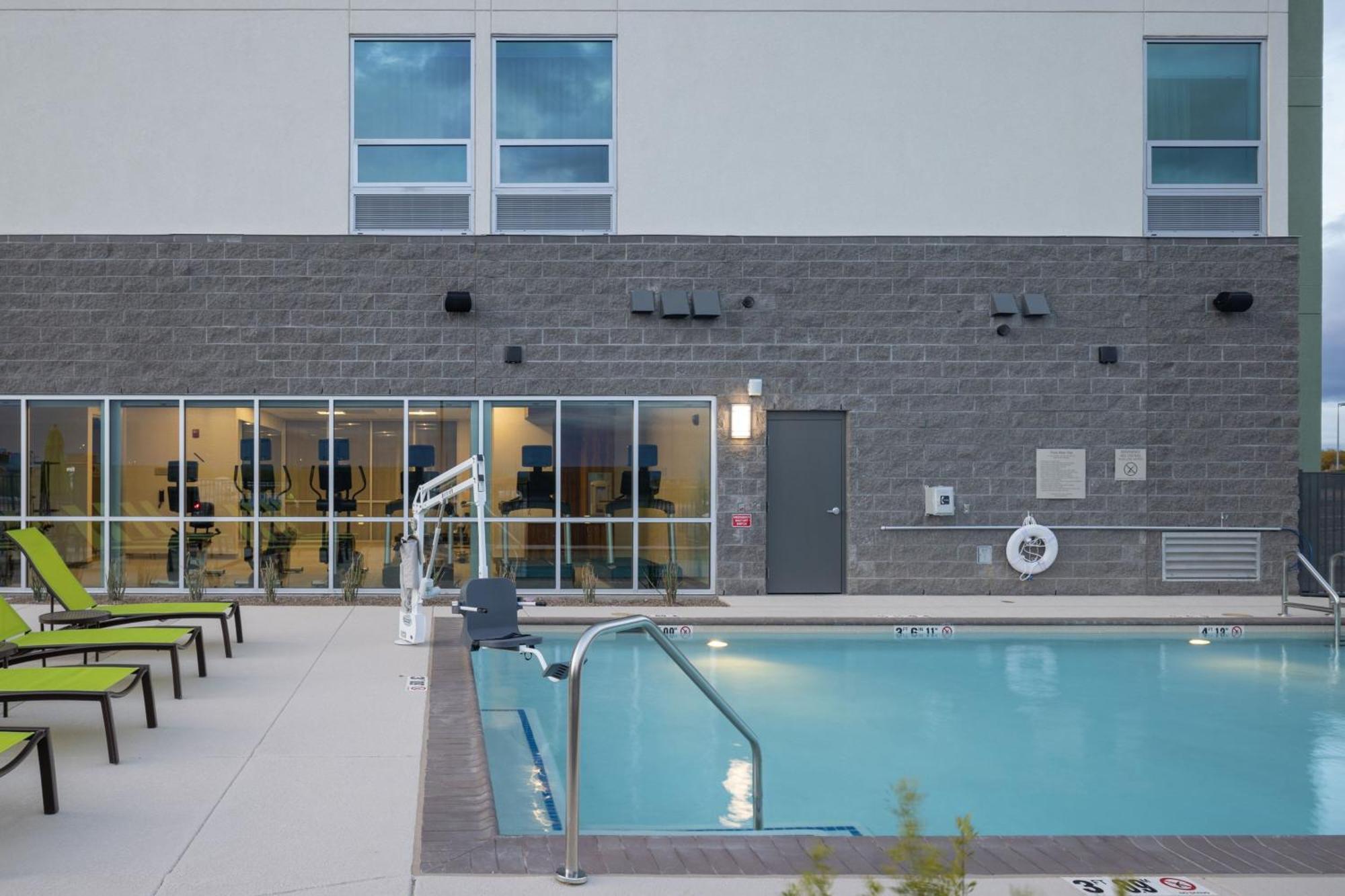 Springhill Suites By Marriott Tucson At The Bridges Экстерьер фото